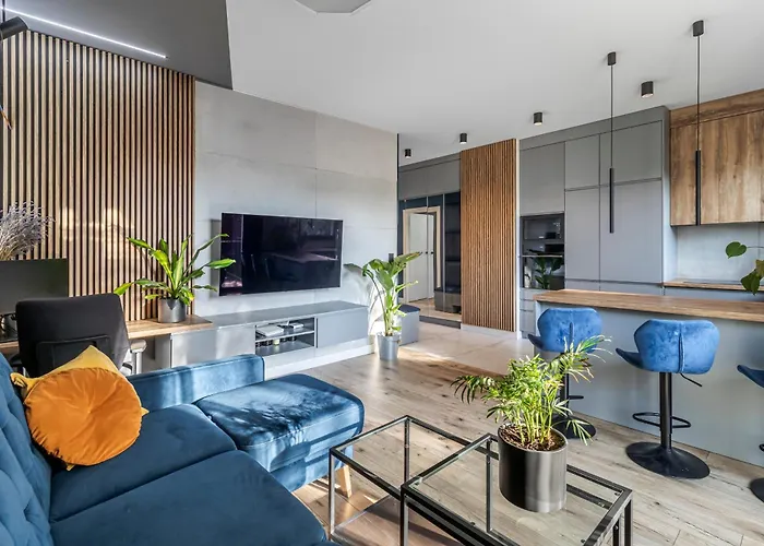 Апартаменты Modern With Spacious Backyard By Matt *